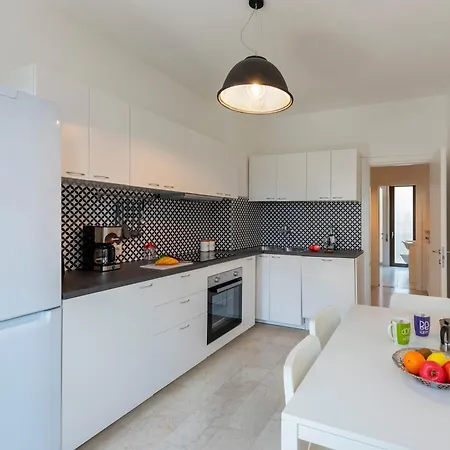 Casa Lucia In Town - Happy Appartement Riva del Garda